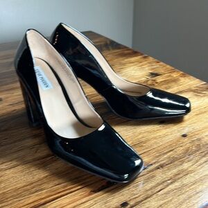 Steve Madden NEMET Black Patent Faux Leather Chunky Block Pump High Heels Size 9